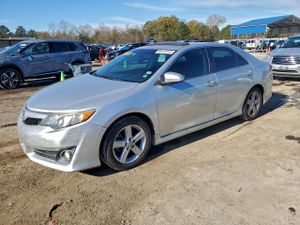 Toyota Camry L 2.5L 4 2013