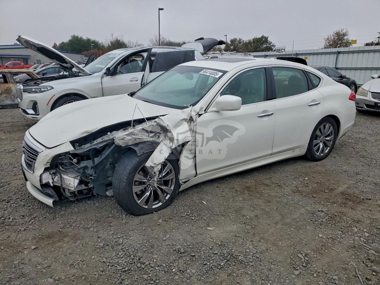 Infiniti M37 3.7L 6 2011