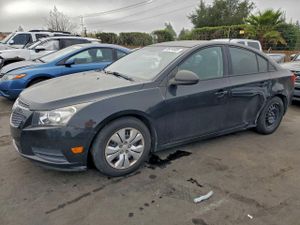 Chevrolet Cruze LS 1.8L 4 2013
