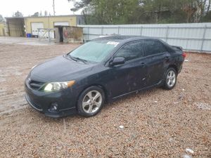 Toyota Corolla BASE 1.8L 4 2013
