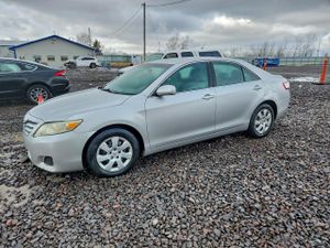 Toyota Camry BASE 2.5L 4 2010