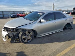 Toyota Camry SE 3.5L 6 2012