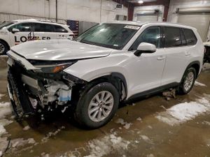 Toyota Grand Highlander LE 2.4L 4 2025