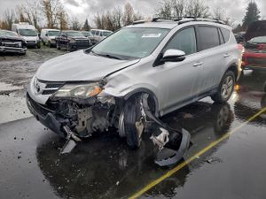 Toyota Rav4 XLE 2.5L 4 2013