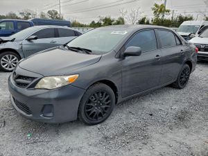 Toyota Corolla BASE 1.8L 4 2012