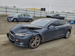 Tesla Model S 2014