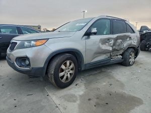 Kia Sorento LX 2.4L 4 2013