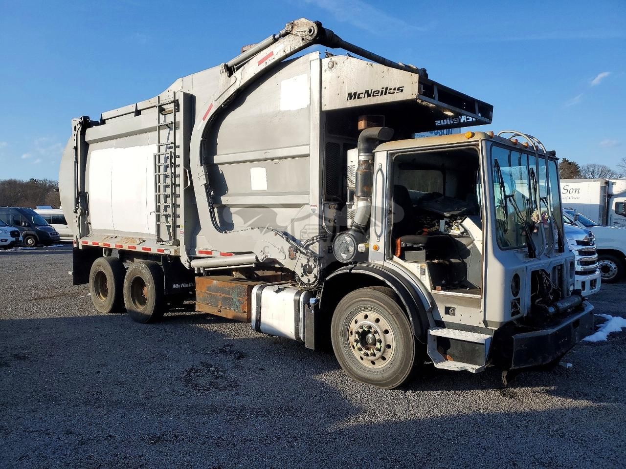 Mack 600 MRU600 10.8L 6 2015