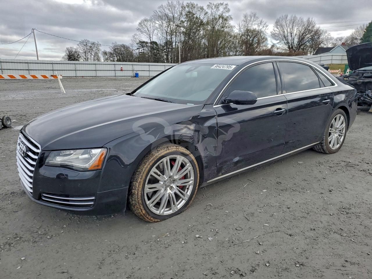 Audi A8 L QUATTRO 4.2L 8 2011