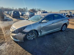 Hyundai Sonata GLS 2.4L 4 2012