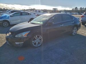 Nissan Altima 3.5S 3.5L 6 2013