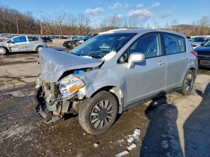 Nissan Versa S 1.8L 4 2011