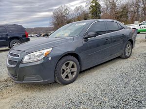 Chevrolet Malibu LS 2.5L 4 2014