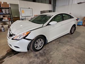 Hyundai Sonata GLS 2.4L 4 2013