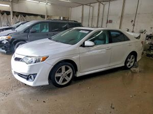 Toyota Camry L 2.5L 4 2013