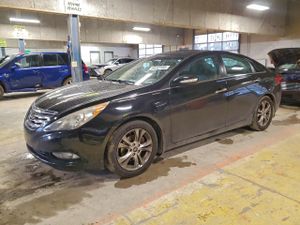 Hyundai Sonata SE 2.4L 4 2013