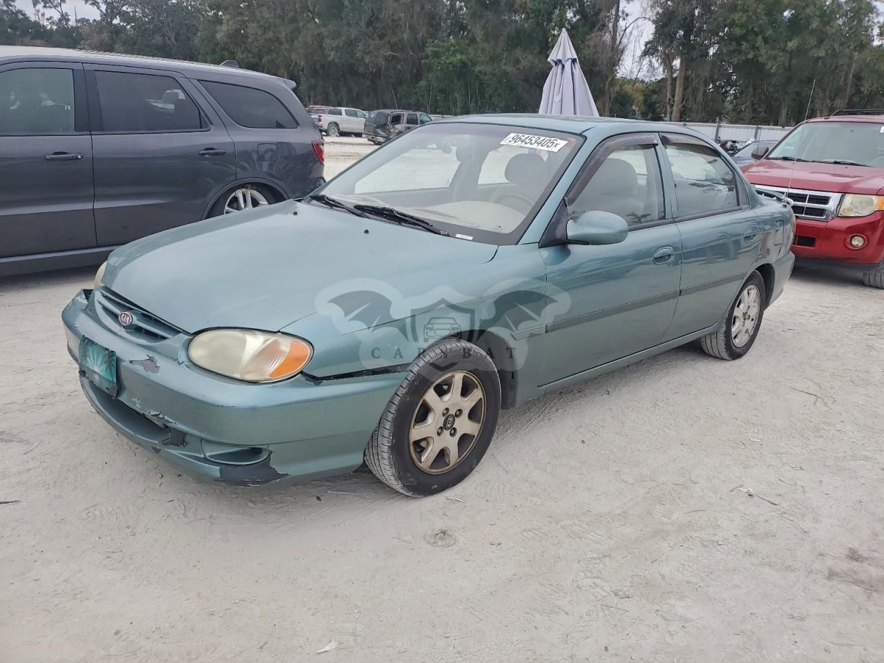Kia Sephia BASE 1.8L 4 2000
