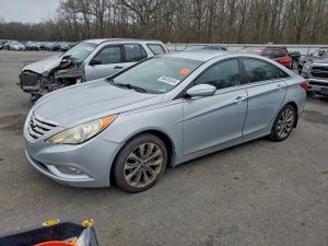 Hyundai Sonata SE 2.4L 4 2012