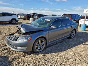 Volkswagen Passat SE 2.0L 4 2014