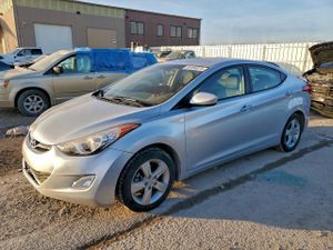 Hyundai Elantra GLS 1.8L 4 2013