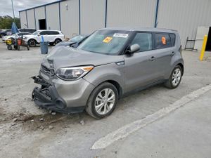 Kia Soul + 2.0L 4 2015