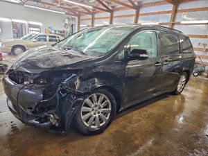 Toyota Sienna XLE 3.5L 6 2014