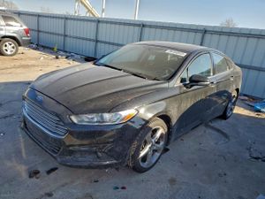 Ford Fusion SE 2.5L 4 2013