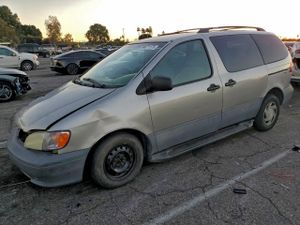 Toyota Sienna LE 3.0L 6 2001