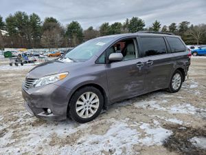Toyota Sienna XLE 3.5L 6 2014