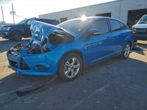 Ford Focus SE 2.0L 4 2014