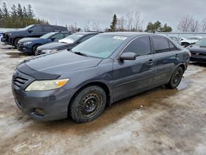 Toyota Camry BASE 2.5L 4 2011