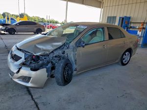 Toyota Corolla BASE 1.8L 4 2010