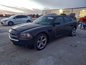 Dodge Charger 3.6L 6 2011