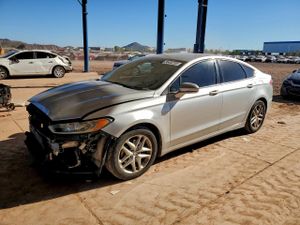 Ford Fusion SE 2.5L 4 2013