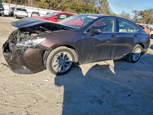 Lexus ES 300H 2.5L 4 2015