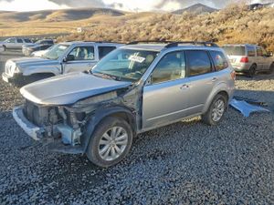Subaru Forester 2.5X PREMIUM 2.5L 4 2012