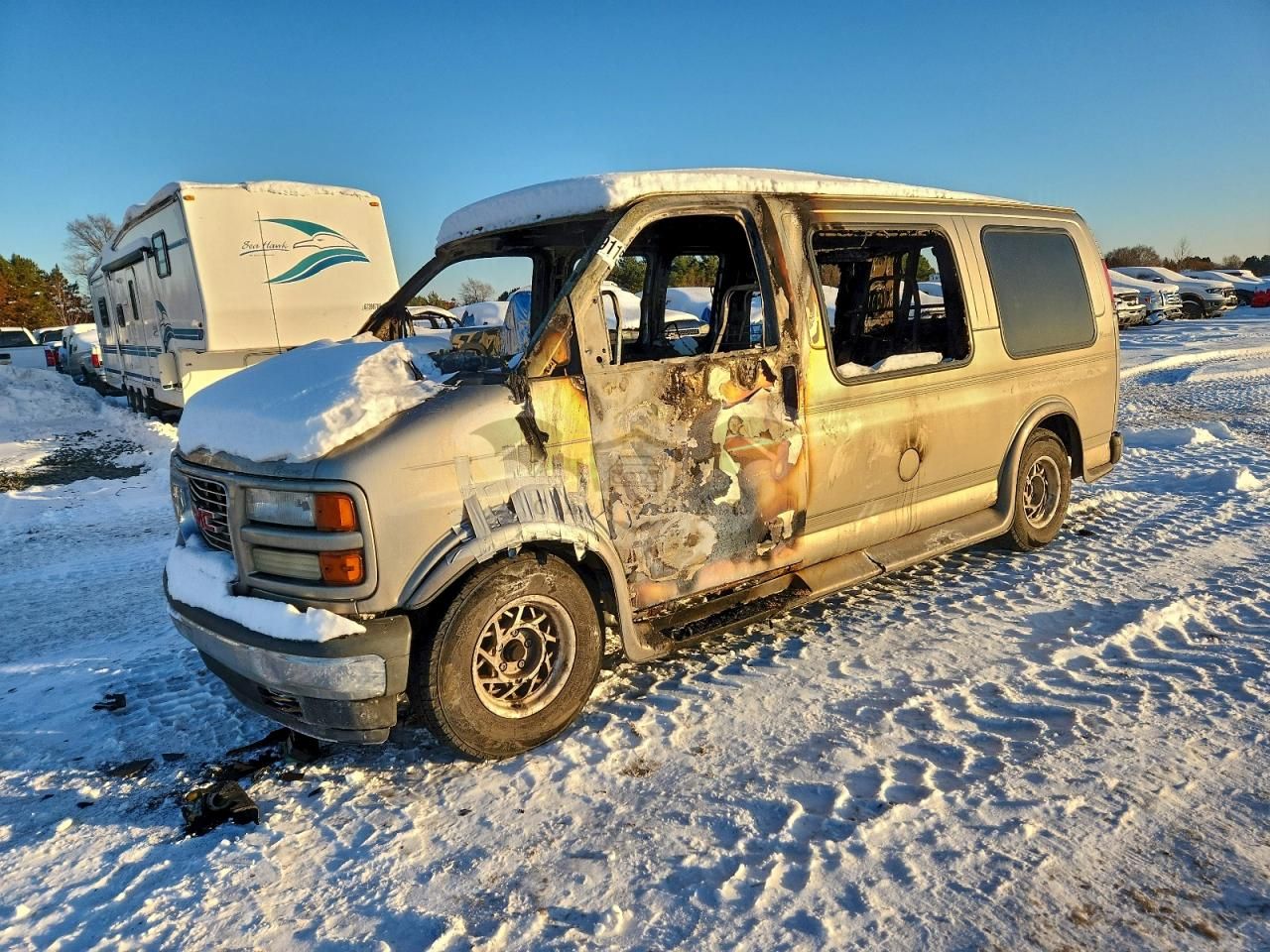GMC Savana RV G1500 5.7L 8 2001
