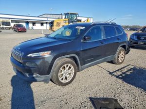 Jeep Cherokee LATITUDE 2.4L 4 2015