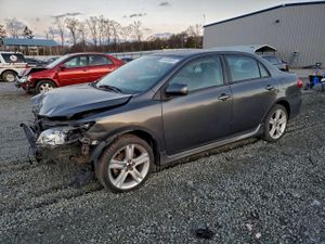 Toyota Corolla BASE 1.8L 4 2011