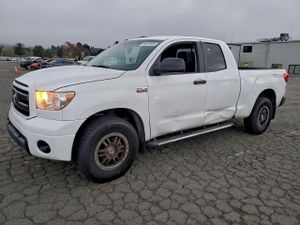 Toyota Tundra DOUBLE CAB SR5 5.7L 8 2012