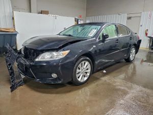 Lexus ES 300H 2.5L 4 2013