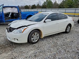 Nissan Altima BASE 2.5L 4 2011