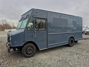 Freightliner MT-45 M LINE WALK-IN VAN 6.0L 8 2021