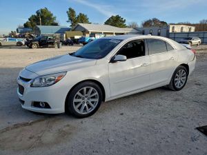 Chevrolet Malibu 2LT 2.5L 4 2015