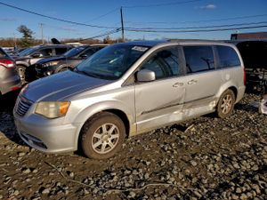 Chrysler Town & Country TOURING 3.6L 6 2011