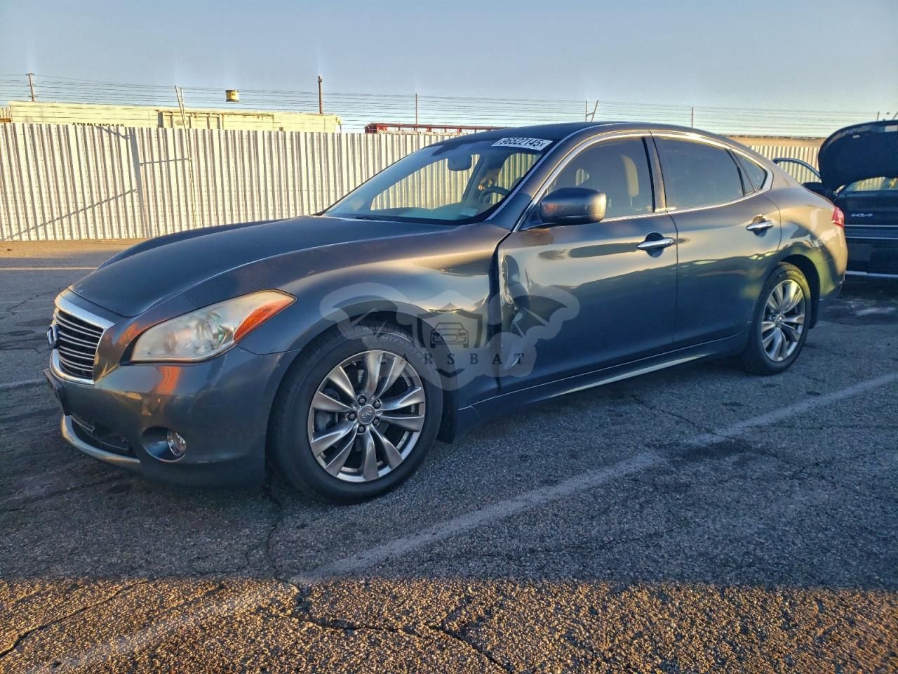Infiniti M37 3.7L 6 2011