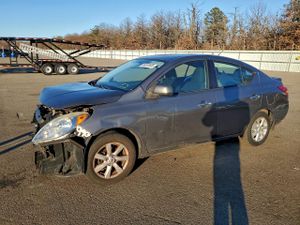 Nissan Versa S 1.6L 4 2014