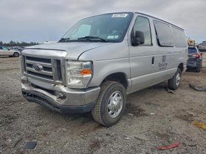 Ford Econoline E350 SUPER DUTY WAGON 5.4L 8 2012