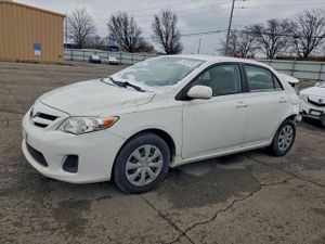 Toyota Corolla BASE 1.8L 4 2011
