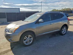 Nissan Rogue S 2.5L 4 2013